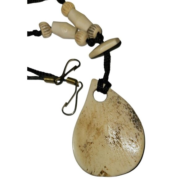 Vintage Necklace Carved Pendant Primitive Horse Design 14" - Picture 4 of 4